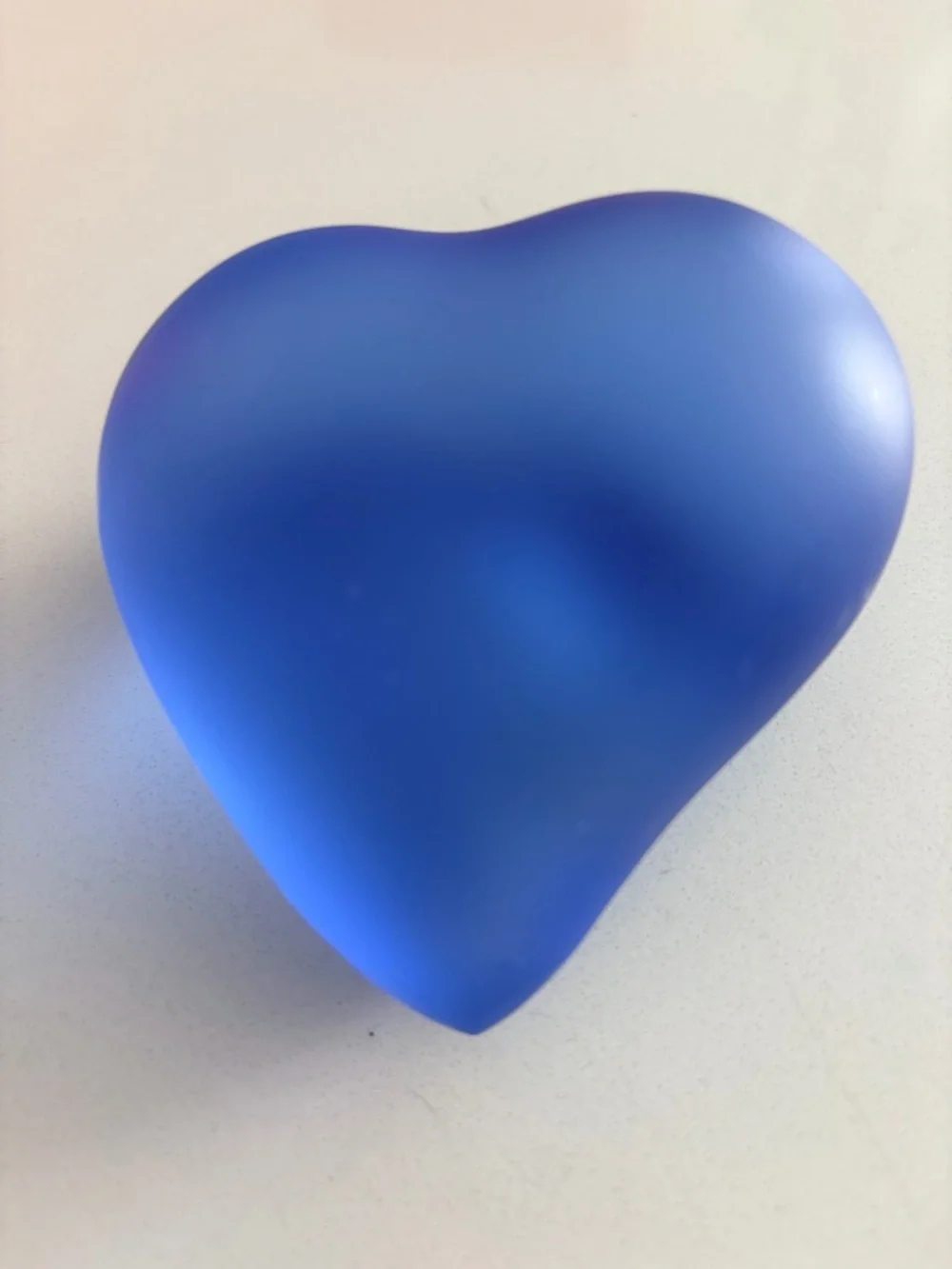 Kosta Boda Bertil Vallien (Heartbeat 2001) Frosted Blue Glass Sculpture